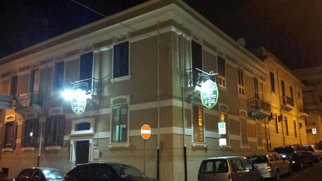 פאלמי B&B Centro Storico 900 מראה חיצוני תמונה